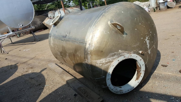 ถังกรองน้ำสแตนเลสขนาด 2000 ลิตรหนามากๆ