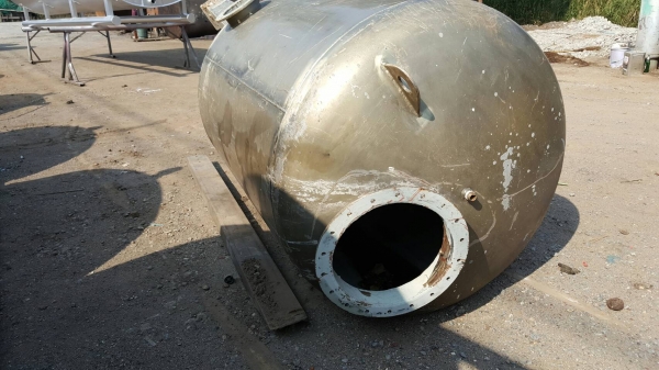 ถังกรองน้ำสแตนเลสขนาด 2000 ลิตรหนามากๆ ถังกรองน้ำสแตนเลสขนาด 2000 ลิตรหนามากๆ