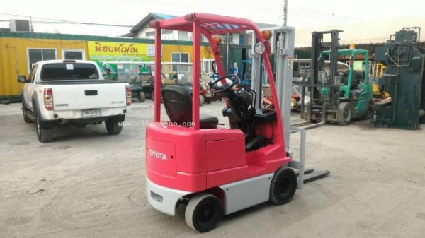 รถยกไฟฟ้า TOYOTA 3FB9 ราคา 105,000 บาท รหัสสินค้า : 81004743 www.nihonmono.com