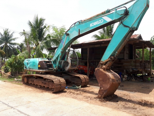 ขายด่วน รถแม็คโคร KOBELCO SK 200 MATR-5 รถสภาพพร้อมใช้งาน เครืองปั้มดี ไฟฟ้าสมบูรณ์ โซ่ช่วงล่างดี เอวแน่น เอกสารเล่มทะเบียน