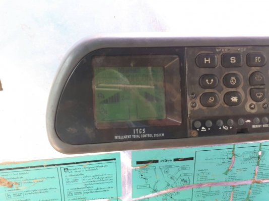 ขายด่วน รถแม็คโคร KOBELCO SK 200 MATR-5 รถสภาพพร้อมใช้งาน เครืองปั้มดี ไฟฟ้าสมบูรณ์ โซ่ช่วงล่างดี เอวแน่น เอกสารเล่มทะเบียน