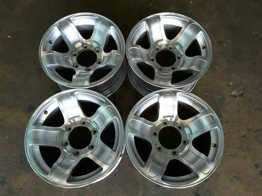ล้อ JRD ขอบ 15*7 et+20 สภาพสวยๆ 1ชุด