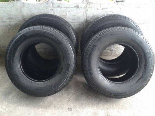 ยาง มีชลีน 265/70R16ปี14 ชุดนี้ ราคา 3500 บาท