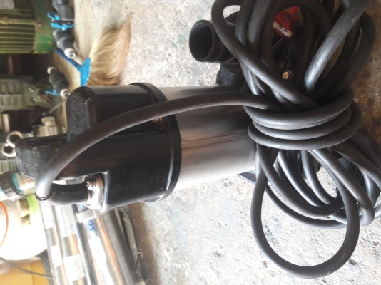 ขาย !! ไดโว่.มิตซู.ขนาด1/2แรง220v.ท่อ1.5"สภาพดี.พร้อมใช้งาน