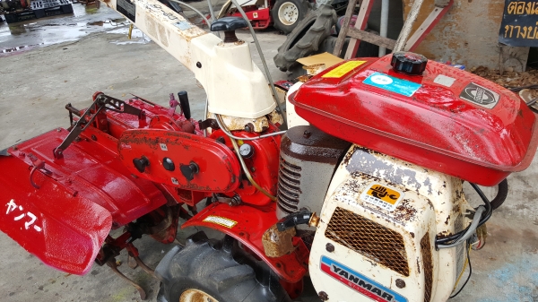 รถพรวนดินสาดออกข้าง รหัสสินค้า D2 - 8 รถพรวนดินสาดออกข้าง รหัสสินค้า D2 - 8