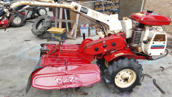 รถพรวนดินสาดออกข้าง รหัสสินค้า D2 - 8 รถพรวนดินสาดออกข้าง รหัสสินค้า D2 - 8