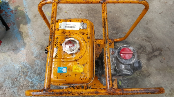 ปั้มน้ำ 2 x 2  นิ้ว  3.4 แรง 4 จังหวะ