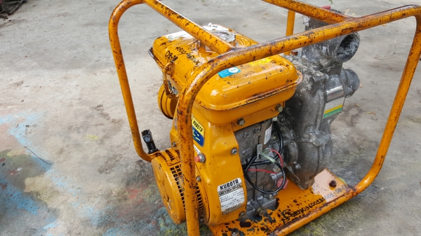 ปั้มน้ำ 2 x 2  นิ้ว  3.4 แรง 4 จังหวะ