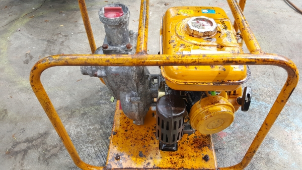 ปั้มน้ำ 2 x 2  นิ้ว  3.4 แรง 4 จังหวะ