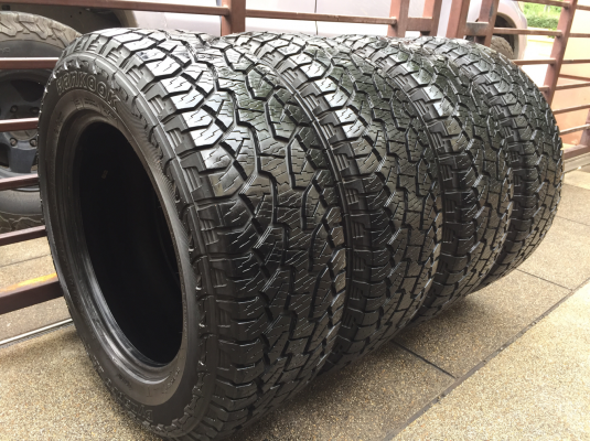 ยาง All Hankook 265 60 18 ปลายปี13 ดอกเต็ม ไม่มีปะ ใช้ยาว ราคาไม่แพง
