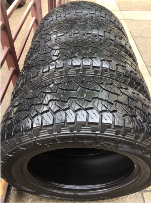 ยาง All Hankook 265 60 18 ปลายปี13 ดอกเต็ม ไม่มีปะ ใช้ยาว ราคาไม่แพง