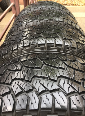 ยาง All Hankook 265 60 18 ปลายปี13 ดอกเต็ม ไม่มีปะ ใช้ยาว ราคาไม่แพง