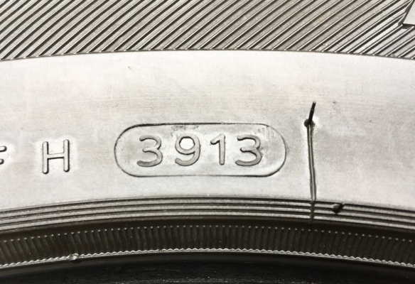 ยาง All Hankook 265 60 18 ปลายปี13 ดอกเต็ม ไม่มีปะ ใช้ยาว ราคาไม่แพง