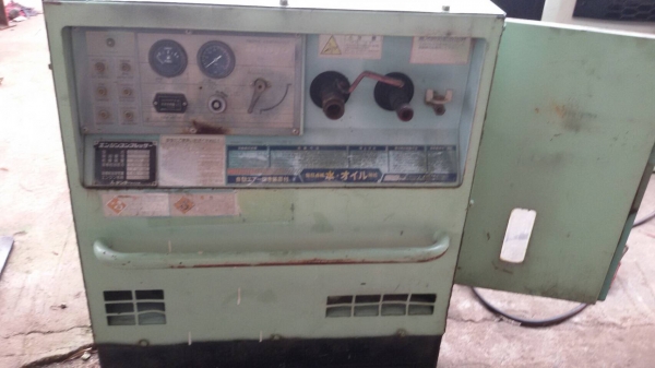 ขายปั้มลม สภาพเก่านอก ราคา60000บาท สนใจ ติดต่อ ปิ่น0819176906