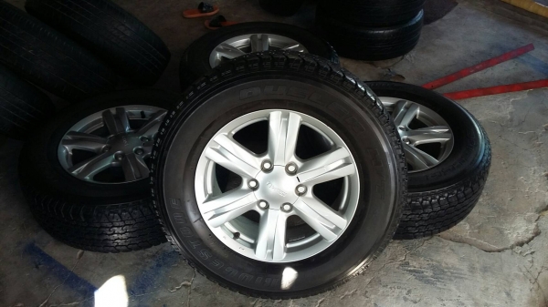 แม็ก Isuzu mu 7 ขอบ17 พร้อมยาง ชุดที่1
