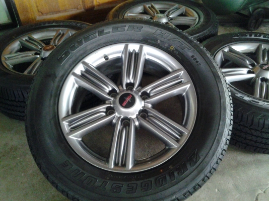 ล้อแม็ก Isuzuบลูเพาเวอร์ ขอบ18 เอ็กชีรี่สีรมดำพร้อมยางป้ายแดง ชุดที่1