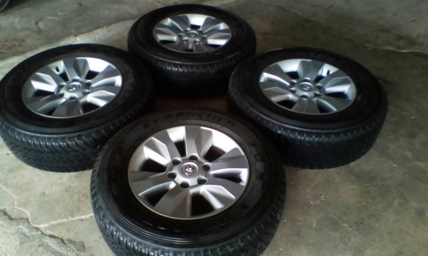 แม็ก TOYOTA REVO ขอบ17&quot; พร้อมยาง