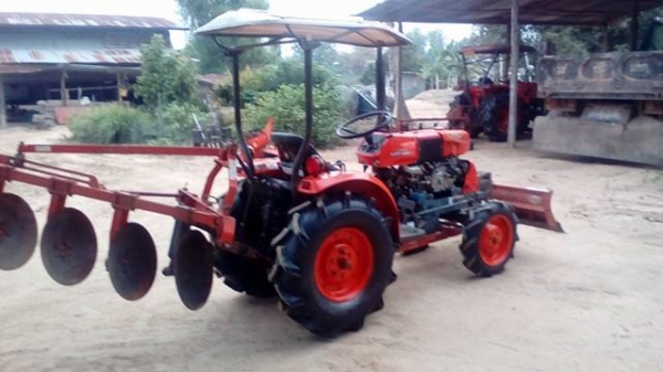 14แรง สวยๆๆเครื่องดี ดันหน้า พาลหลัง คราด