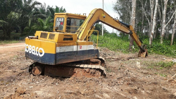 ขายด่วน!! Kobelco Sk04ให้บุ้งกี๋+หัวคีบค่ะ ขายด่วน!! Kobelco Sk04ให้บุ้งกี๋+หัวคีบค่ะ