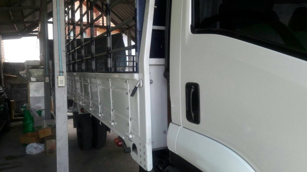 ขาย 6 ล้อ ISUZU FRR210 แรง ปี57 ใช้น้อยวิ่ง 46,000 กม.