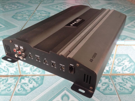 แอมป์คลาสดี a/d/s มือสองสภาพสวยเดิมๆไม่เคยซ่อม ใช้งานปกติ เบสดี ไม่กินไฟ ขับ10"-12"หล่อว้อยไม่เกิน2.5"ได้ ขาย 1950 บาท สนใจ0892425454 อยู่สระบุรี