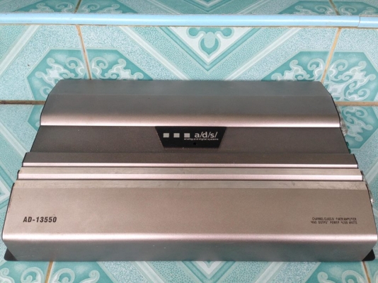 แอมป์คลาสดี a/d/s มือสองสภาพสวยเดิมๆไม่เคยซ่อม ใช้งานปกติ เบสดี ไม่กินไฟ ขับ10"-12"หล่อว้อยไม่เกิน2.5"ได้ ขาย 1950 บาท สนใจ0892425454 อยู่สระบุรี