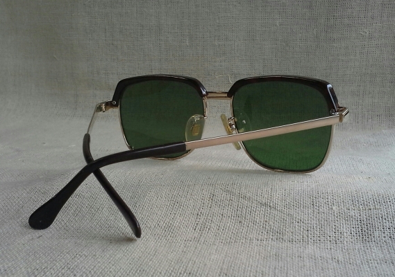 แว่นตาเจแปนิชคลับมาสเตอร์ ยุค '80s Vintage NEW GENTLE handmade in Japan แว่นตาเจแปนิชคลับมาสเตอร์ ยุค '80s Vintage NEW GENTLE handmade in Japan