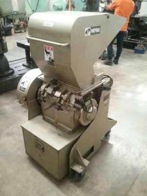 ขาย 47,000 เครื่องโม่ อลูมิเนียม และ พลาสติก ญี่ปุ่น HORAI เก่าเก็บ 5 HP ราคานี้ของดี พร้อมใช้งาน