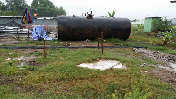 ถังน้ำมันใต้ดิน ขนาด 20,000 ลิตร สภาพสวยๆ เหล็กหนา 6 มิล ขายตามสภาพ 60,000 ครับ หรือสั่งทำสีได้