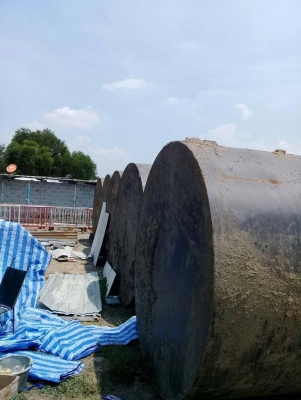 ถังน้ำมันใต้ดิน ขนาด 20,000 ลิตร สภาพสวยๆ เหล็กหนา 6 มิล ขายตามสภาพ 60,000 ครับ หรือสั่งทำสีได้