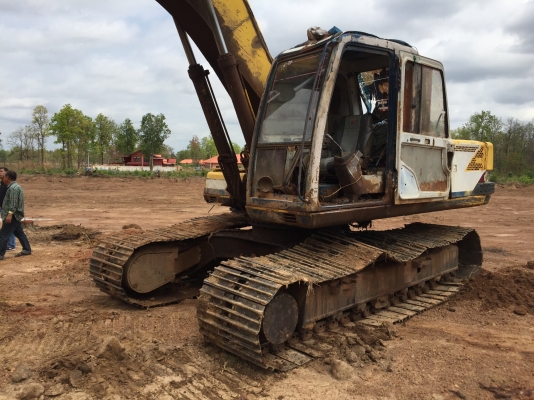 ขายมาร์ค3 พร้อมใช้งาน ไฟฟ้ามี  ราคา650,000 โซ่ดี ปั้มแรง รถอยู่สกลนคร สนใจติดต่อ 0895770265