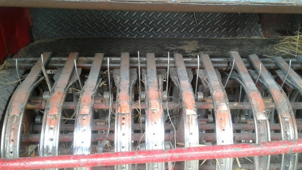 เครืองอัดฟาง นิวฮอลแลน ราคาเบาฯฯ 65000 บาท ดูของได้ทีสุรินทร์ วันทูคอล 098 668-3479 dtac 094 283-9369 สิทธิ์ คับ เครืองอัดฟาง นิวฮอลแลน ราคาเบาฯฯ 65000 บาท ดูของได้ทีสุรินทร์ วันทูคอล 098 668-3479 dtac 094 283-9369 สิทธิ์ คับ