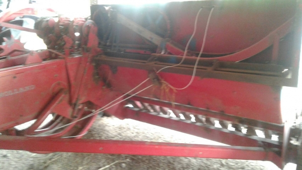 เครืองอัดฟาง นิวฮอลแลน ราคาเบาฯฯ 65000 บาท ดูของได้ทีสุรินทร์ วันทูคอล 098 668-3479 dtac 094 283-9369 สิทธิ์ คับ เครืองอัดฟาง นิวฮอลแลน ราคาเบาฯฯ 65000 บาท ดูของได้ทีสุรินทร์ วันทูคอล 098 668-3479 dtac 094 283-9369 สิทธิ์ คับ