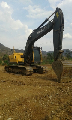รถแบคโฮ VOLVO EC210B  ตัวใหม่ ใช้งานมือเดียว