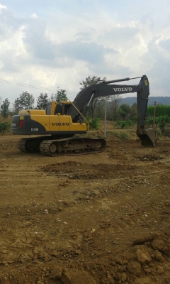 รถแบคโฮ VOLVO EC210B  ตัวใหม่ ใช้งานมือเดียว