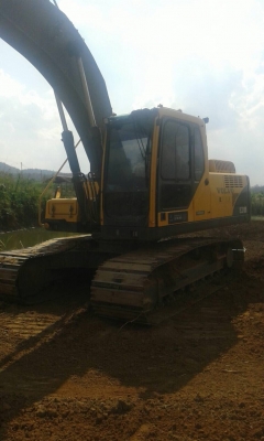 รถแบคโฮ VOLVO EC210B  ตัวใหม่ ใช้งานมือเดียว
