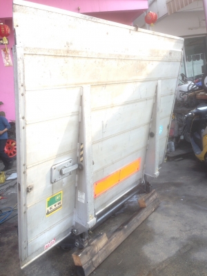 ลิฟต์ฝาท้าย24V ลิฟต์ฝาท้าย24V