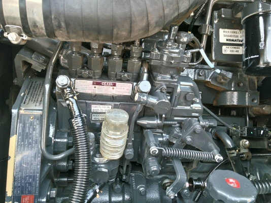 ขายรถตักล้อยาง ยี่ห้อ KOMATSU WA100-5 ซีเรียลสูง ปี 2006 นำเข้าจากญี่ปุ่นแท้ 100\% สภาพสวย ไม่เคยใช้งานในไทย