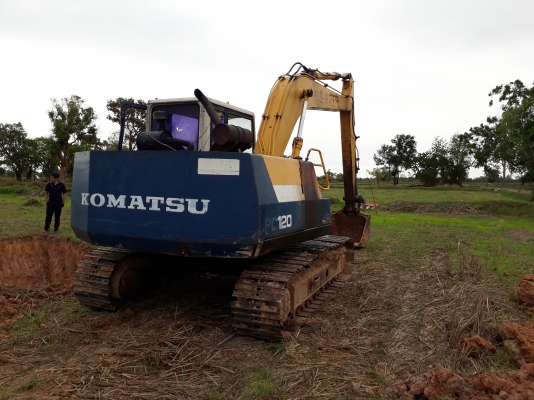 ขายด่วน KOMATSU PC120-5 สภาพพร้อมใช้งาน เครื่องปั้มดี รถทำงานไม่โหลด ตัวเดินดี โซ่หนา บู๊ชแตก รถใช้งาน ประจำทุกวัน