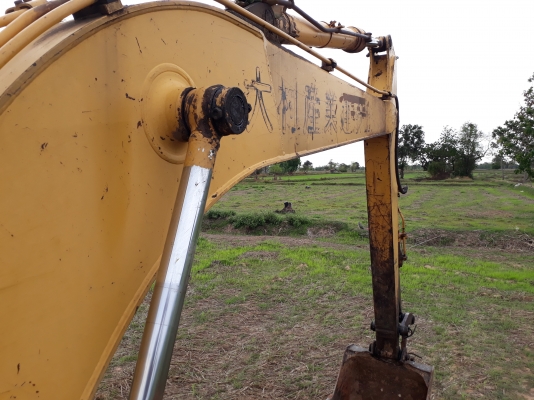 ขายด่วน KOMATSU PC120-5 สภาพพร้อมใช้งาน เครื่องปั้มดี รถทำงานไม่โหลด ตัวเดินดี โซ่หนา บู๊ชแตก รถใช้งาน ประจำทุกวัน