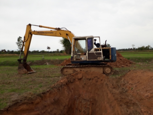 ขายด่วน KOMATSU PC120-5 สภาพพร้อมใช้งาน เครื่องปั้มดี รถทำงานไม่โหลด ตัวเดินดี โซ่หนา บู๊ชแตก รถใช้งาน ประจำทุกวัน