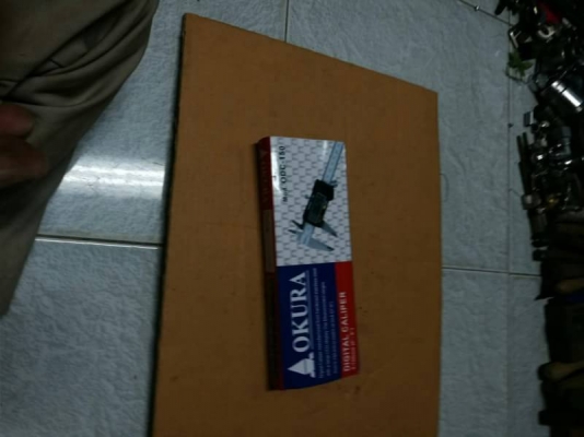 ด่วนอันละ 700 บ. ส่งฟรี083-2000058  LINE ID: line832923  เวอร์เนียดิจิตอดขนาด 150 mm. ยี่ห้อ OKURA วัดได้ทั้งนิ้วและมิล มีคู่มือการใช้ให้  (มีหลายอัน)