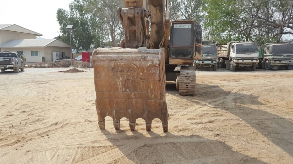 ขาย 999,999 CAT 330 8 RL  เล่มทะเบียน เครื่องดี ปั้มแรง เอวดี ช่วงล่างเต็ม ไฟฟ้าครบ รถอยู่ สระบุรี 090-772-3710 090-772-3708