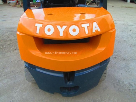 รถยก TOYOTA รุ่น 02-7FD25 เสาสูง 3 m. พร้อมงาสไลด์ ยางเดิมพร้อมใช้งาน รหัสสินค้า 81004692 ราคา 490,000 บาท ติดต่อ 081-8283376  www.nihonmono.com