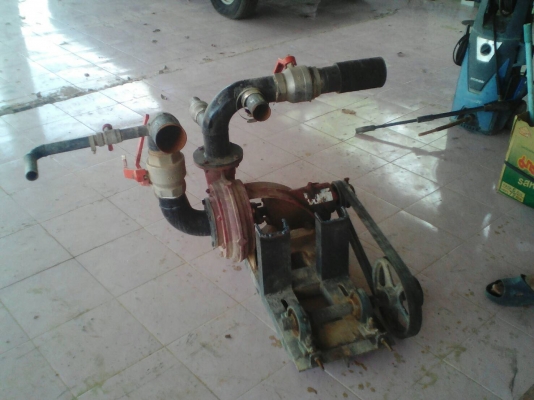 ถังน้ำ15000.ลิตร มีปั้ม มีอุปกรณ์ ใส่รถได้เลย ไม่รั้วซึม