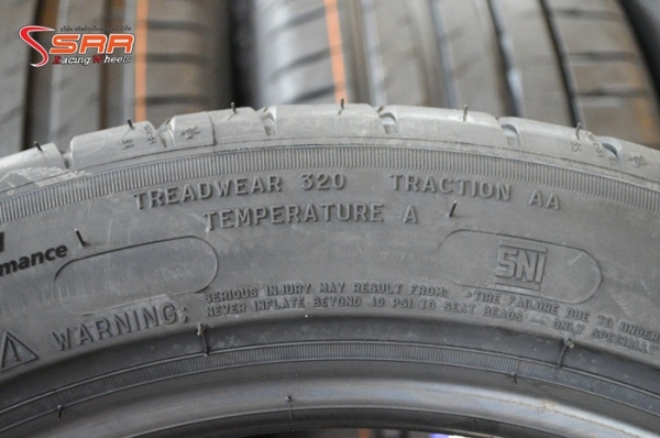 MICHELIN PILOT SPORT 4 205/50R17 เส้นละ 5,500 บาท