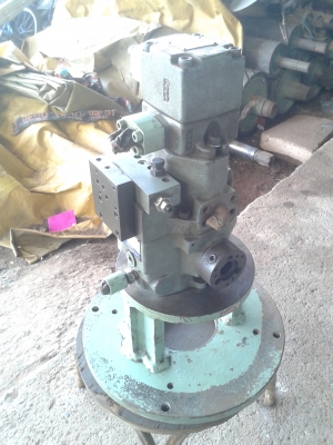 เก่าจากโรงงานปั้มน้ำมันไฮโดรลิค