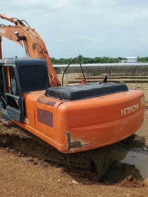 ขาย 935,000..HITACHI.ZX200-เอวมีขยับนิดเครื่องดีปั้มแรงไฟฟ้าครบ.เอกสารอินวอย   รถอยู่. กบินบุรี. โทร&amp;ไอดีไลน์ 0610710295