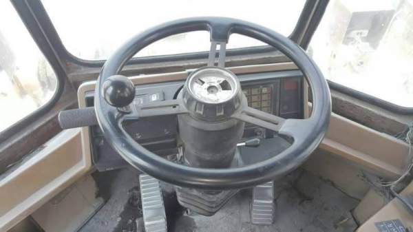 ขาย 1,190,000 CAT 950 F  เล่มทะเบียน เครื่องดี เกียร์แรง ยางพร้อมใช้   รถอยู่  สระบุรี. โทร &amp;ไอดีไลน์ 0610710295