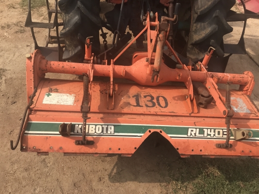 ขายโรตารี่ กว้าง 1.4 เมตร  ใส่รถ 18-26 แรงครับ แน่นพร้อมใช้งาน ยอยครบ ราคา 9,500 บาท ต่อรองได้